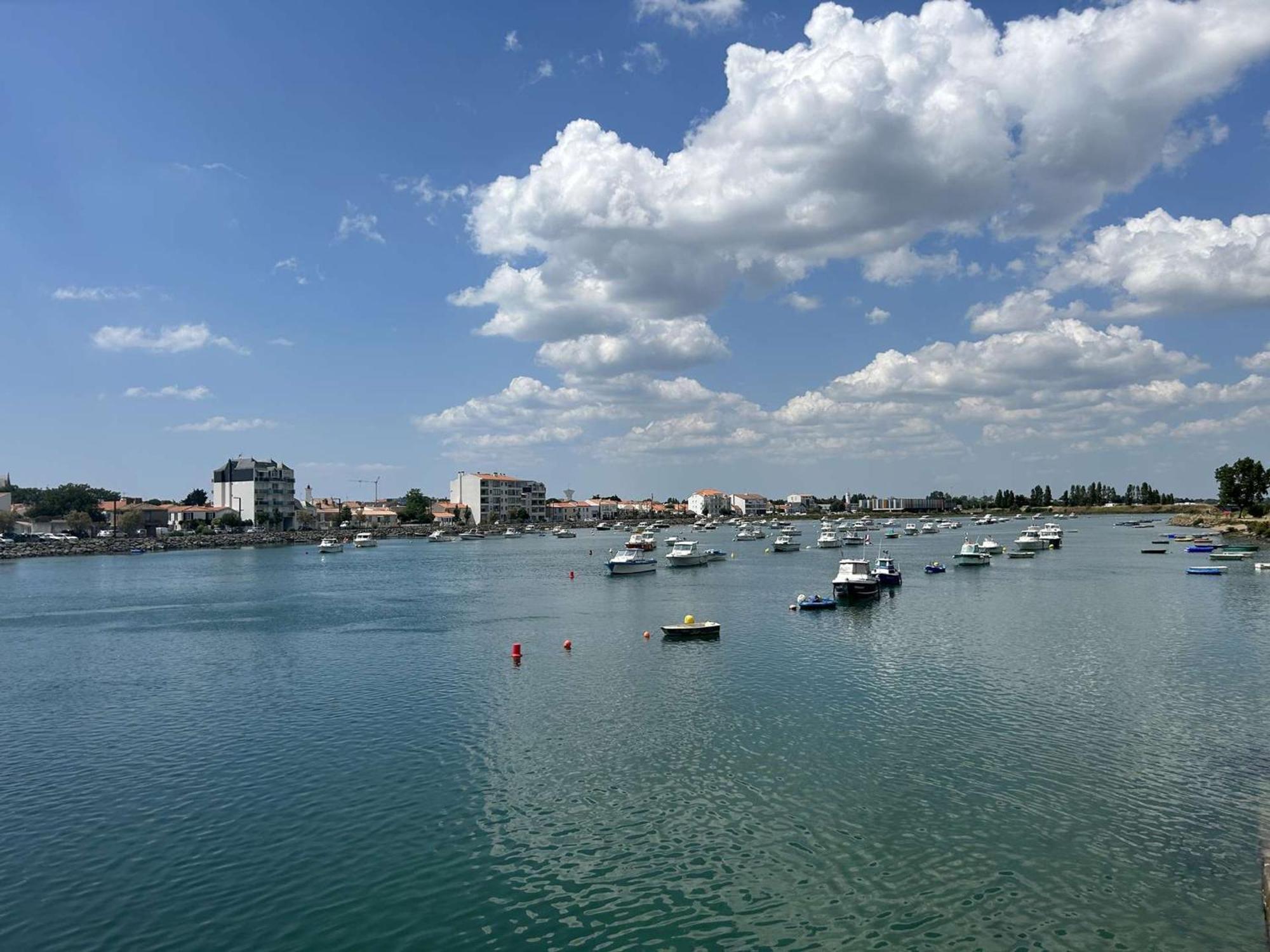 Appartement Saint-Gilles-Croix-de-Vie, 2 pièces, 4 personnes - FR-1-224-783 Extérieur photo