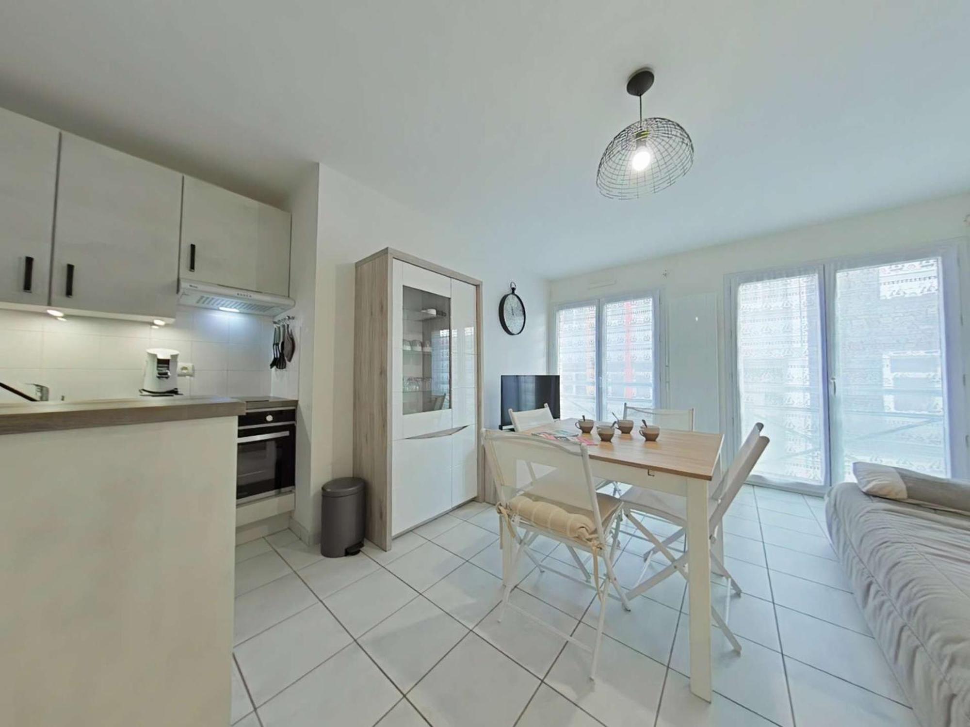 Appartement Saint-Gilles-Croix-de-Vie, 2 pièces, 4 personnes - FR-1-224-783 Extérieur photo
